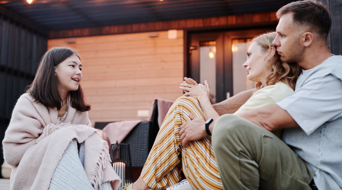 family discussing money